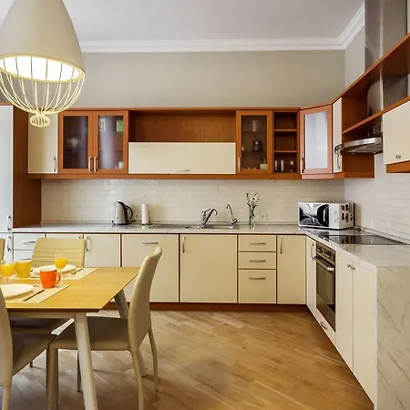 Apartment Luxury & Spacious Old Town *