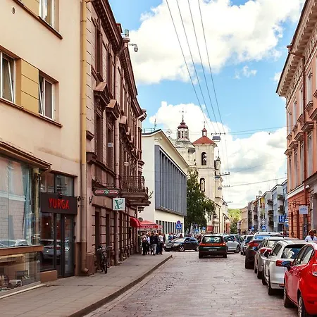 Luxury & Spacious Old Town Apartment